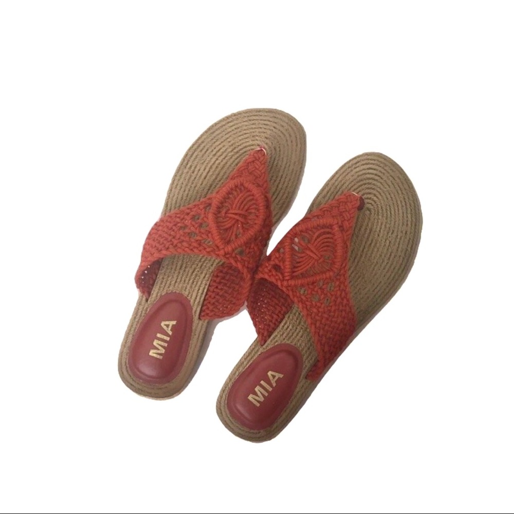Mia Macrame Thong Sandals, size 9